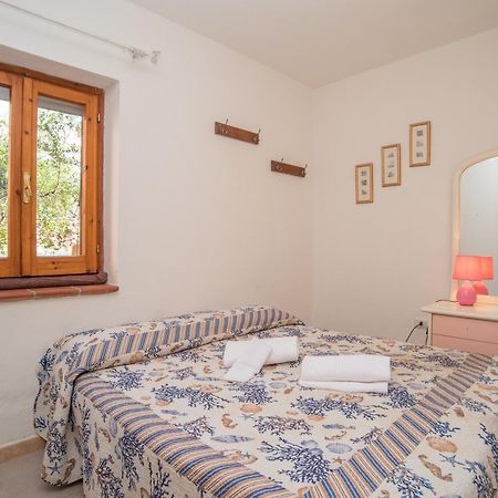 Quadrilocale Vico Trento Apartment San Teodoro  Exterior photo